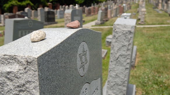Jewish Cemetery Customs